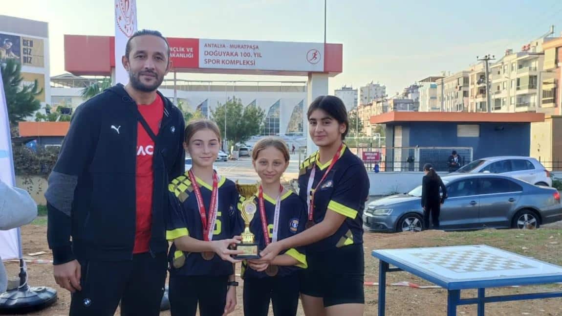 Okulumuz Antalya Kros Yıldız Kızlar İl Yarışmasında  İl Dördüncüsü Oldu